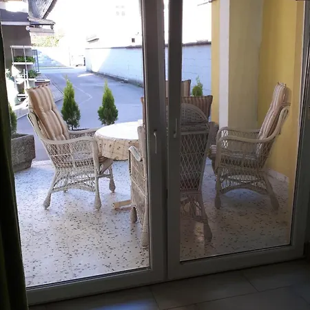 Helena Apartamento *